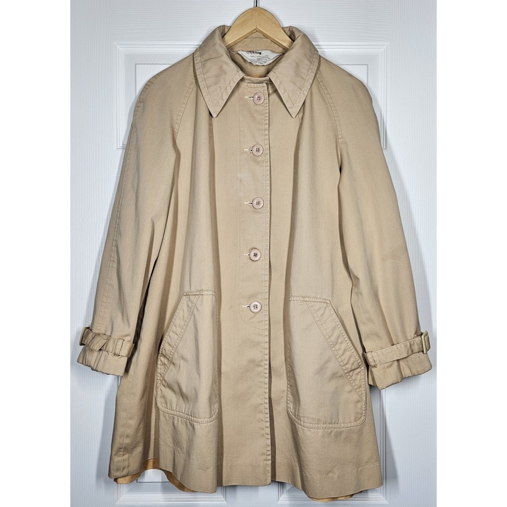 VTG Montgomery Ward Tan Lined Trench Coat Women's Sz 20 Buckled Cuffs and Collar